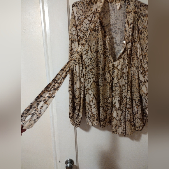 Spell Animal Print Tie Blouse, L - Picture 13 of 17